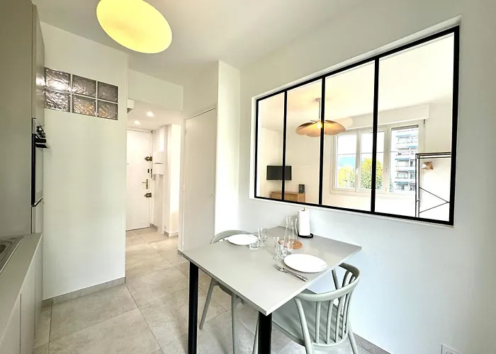 Apartman Le City, Centre-ville, Climatisation, Trams